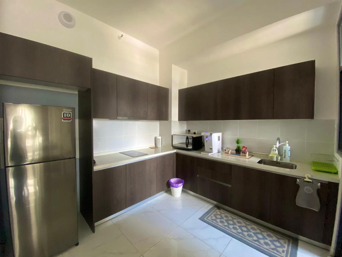 Jsadli Suite Troika Residence Kota Bharu Exterior photo